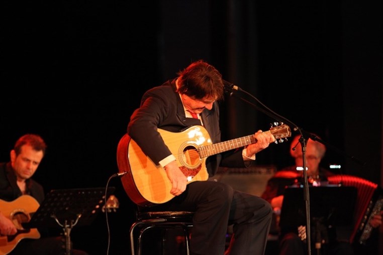 Bernard Sauvat Au Casino Du Liban